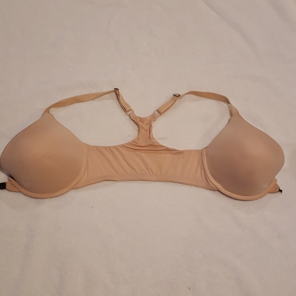 Front clasp racerback bra